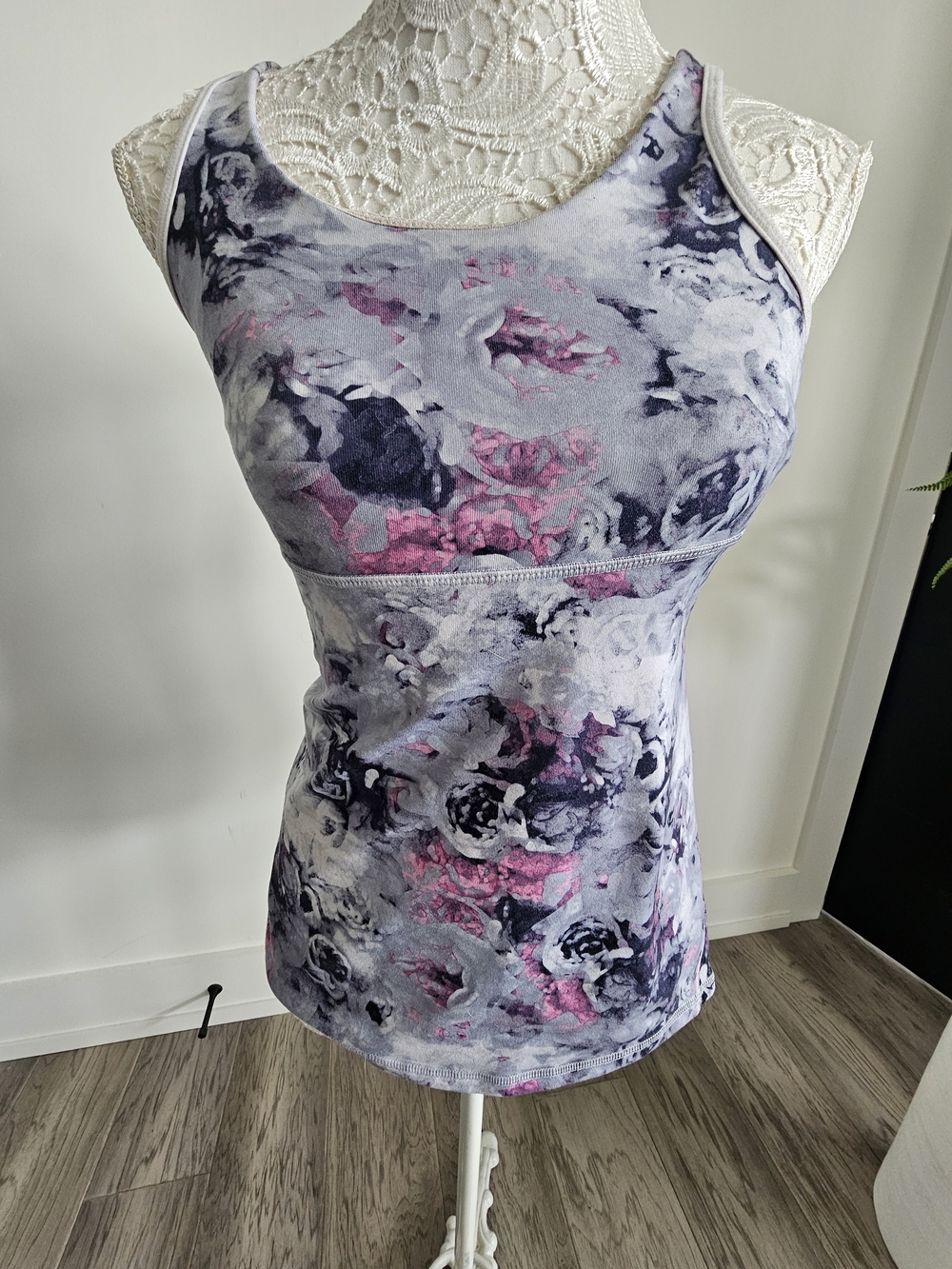 lululemon athletica Floral Print Tank Top - Pink & Gray